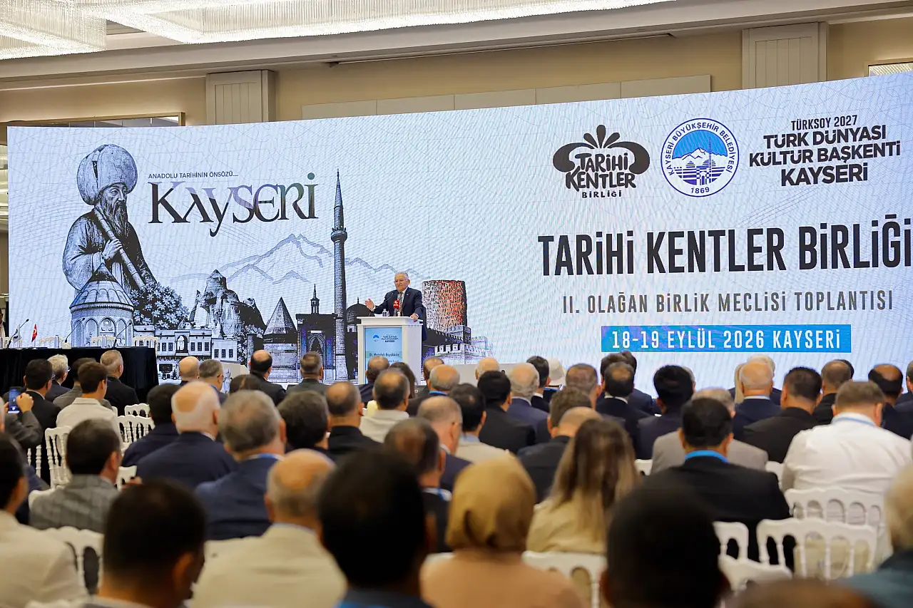 Parçalarını kağnılarla taşınan uçak fabrikası…