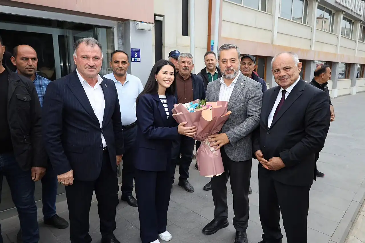 Yahyalı'da dikkat çeken hareketlilik! AK Partili Vekil sahada...