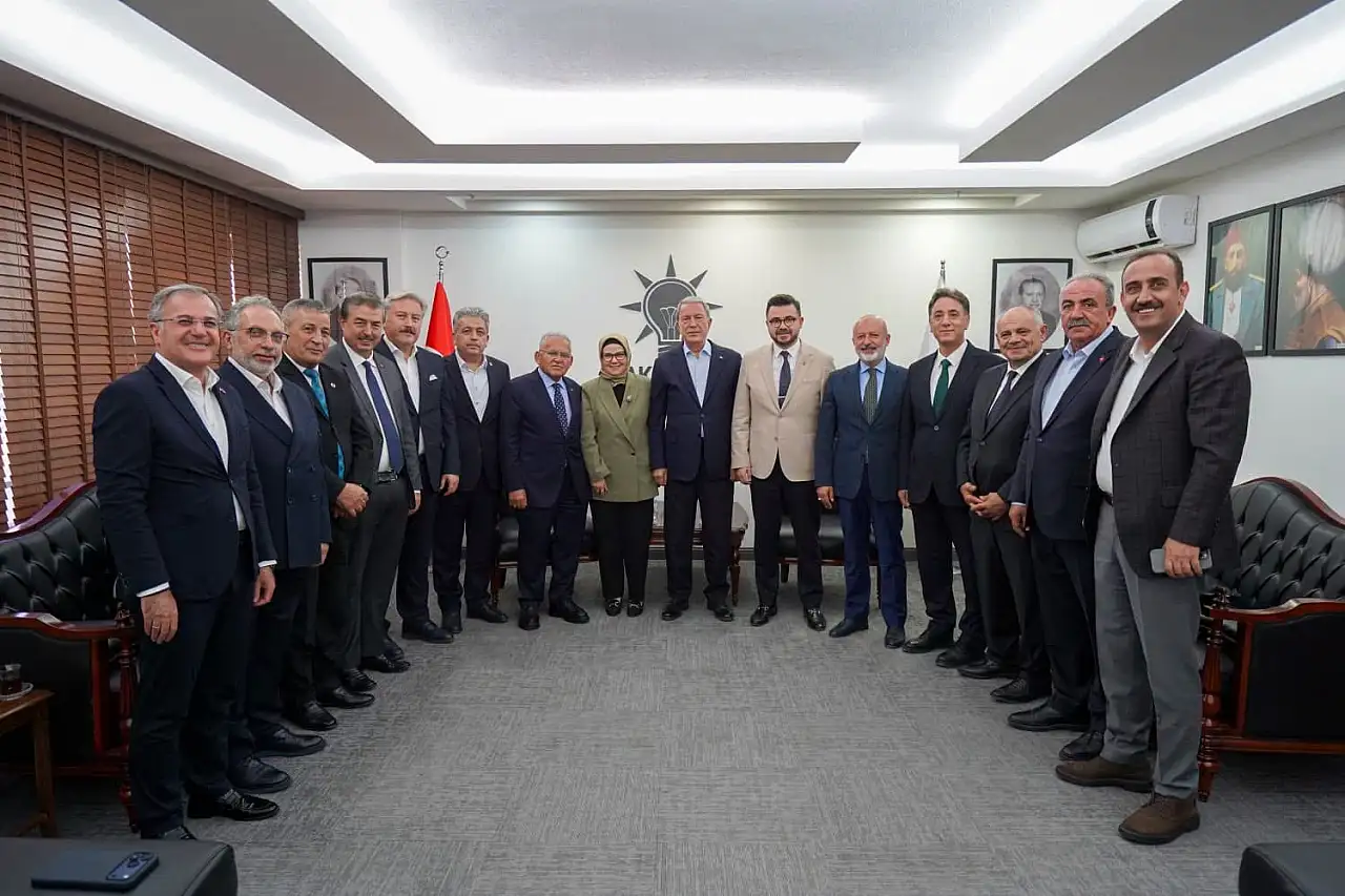 Kayseri'de AK Parti'ye geçen CHP'li Başkanlar bir ilki gerçekleştirdi!