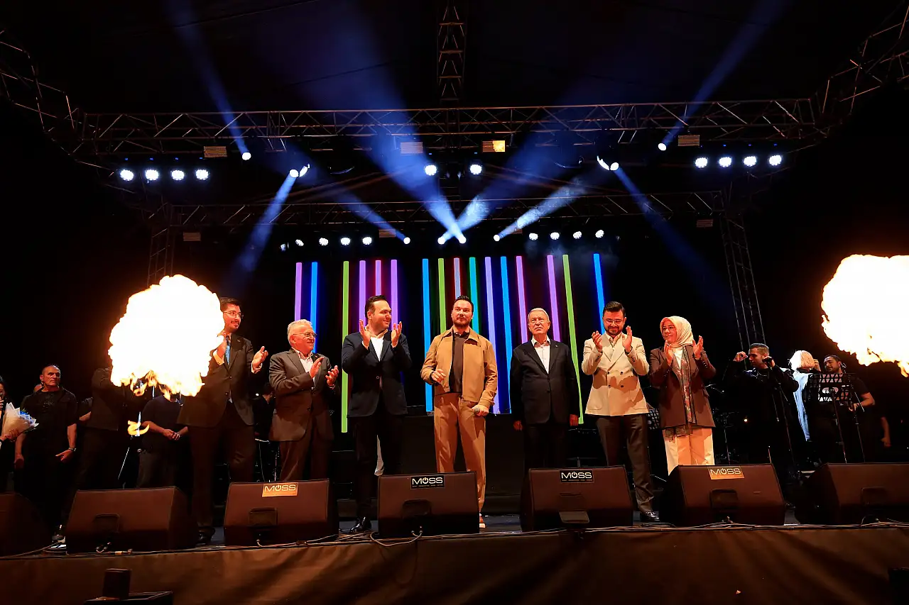 Kayseri'de gençlik buluşması! Bİ'Fest'te renkli görüntüler