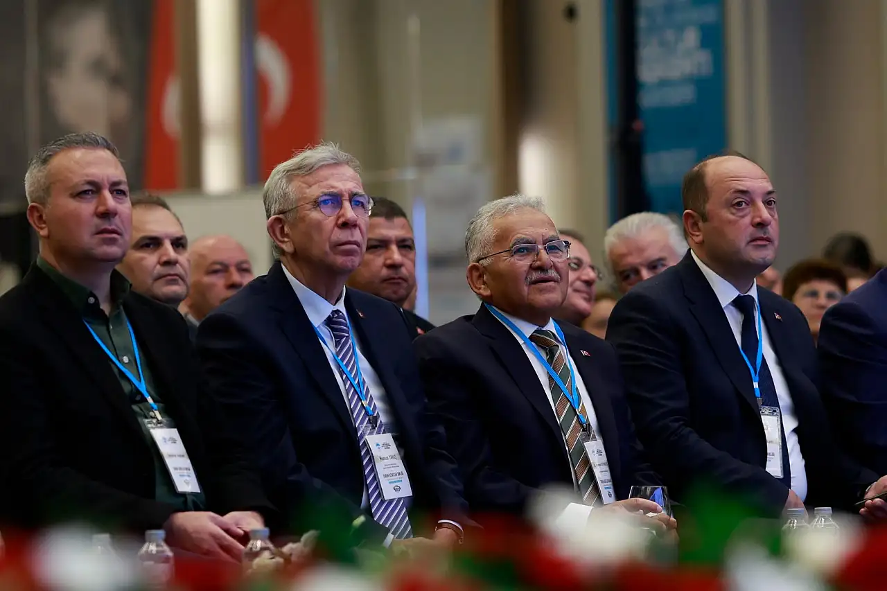 Mansur Yavaş'ın olduğu toplantıda konuşan Büyükkılıç: Aleyhimize kullanıyorlar, zarara giriyoruz!