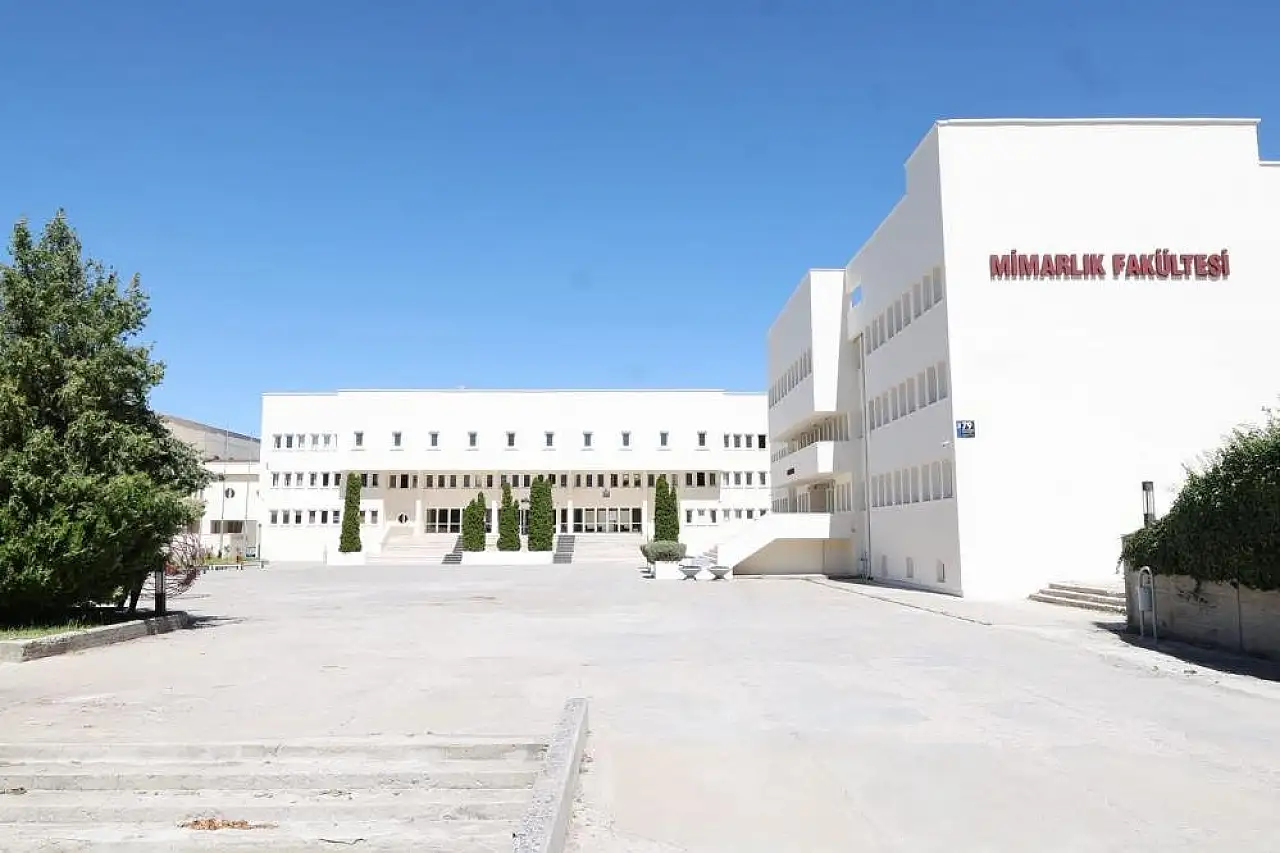 ERÜ Mimarlık Fakültesi yeni döneme hazırlanıyor!