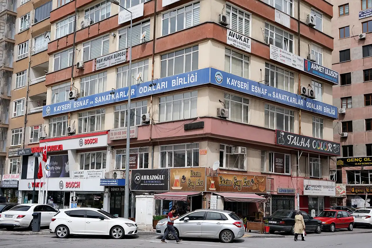 Kayseri'de esnaf sanatkarların binası yarın satılıyor! İşte istenen ücret