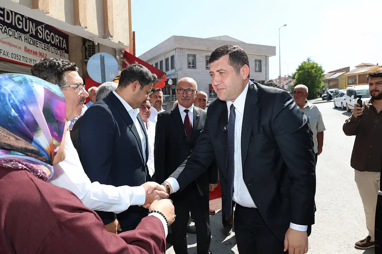 Baki Ersoy'dan Bünyan'a ziyaret: Vatandaşla ile bir araya geldi!