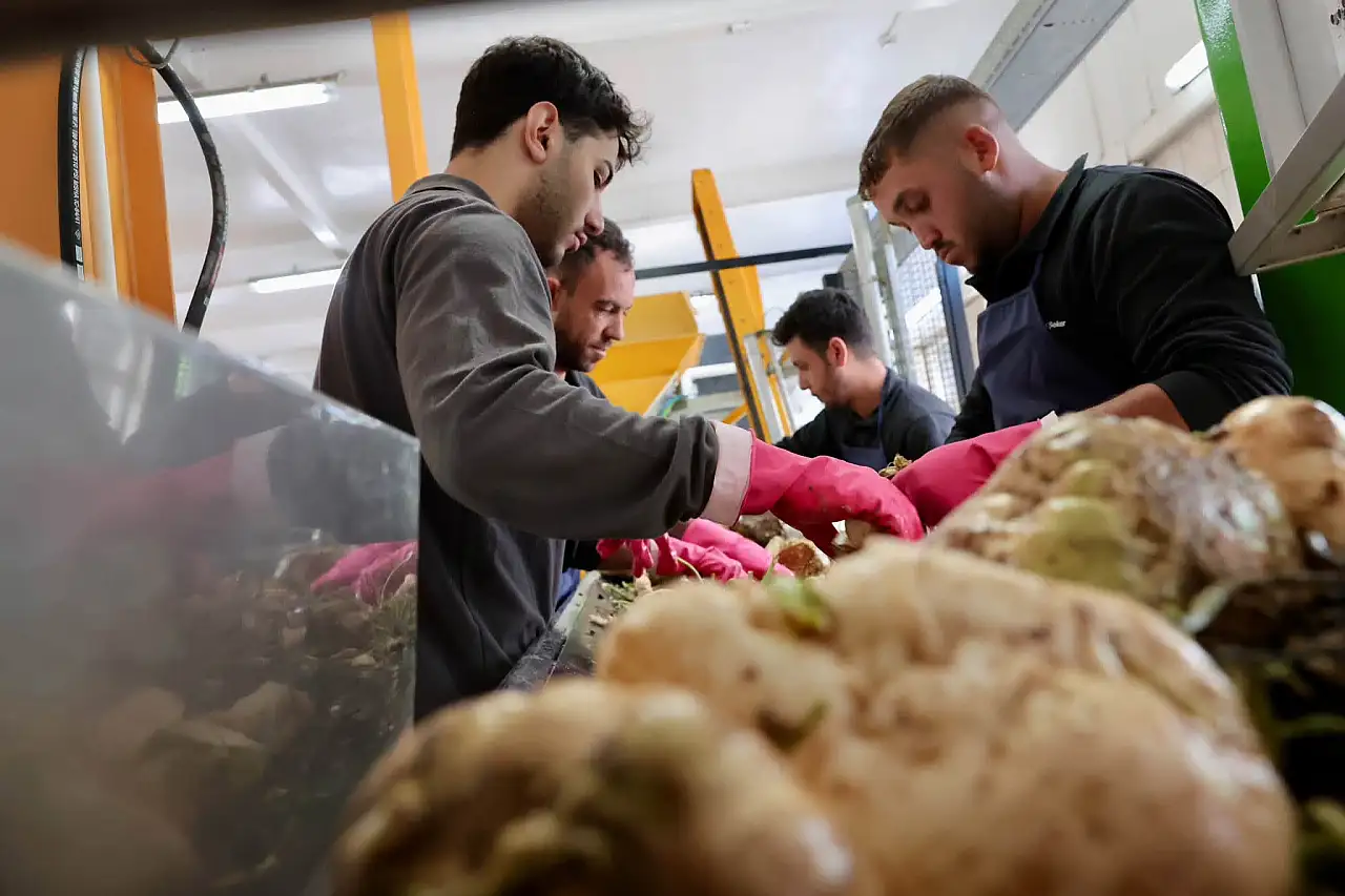 Kayseri'nin en büyük şirketinde tören düzenlendi! Gözler o ismi aradı