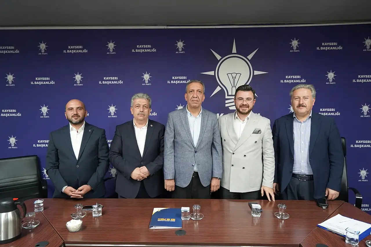 Kayseri'de CHP'den AK Parti'ye flaş transfer