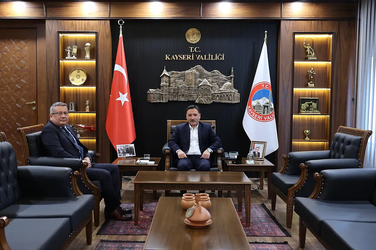 Kayseri'nin yeni Emniyet Müdürü şehre geldi! Törenle karşılandı