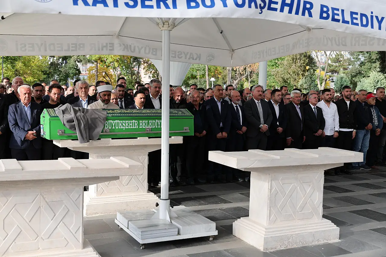 Memduh Büyükkılıç toplantıyı yarıda kesip nereye gitti?