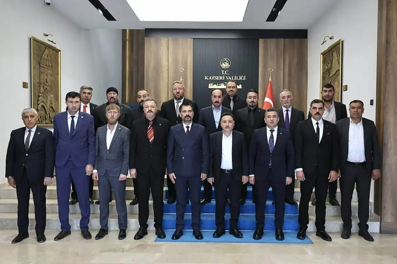 Vali Gökmen Çiçek'e taziye ziyaretleri sürüyor