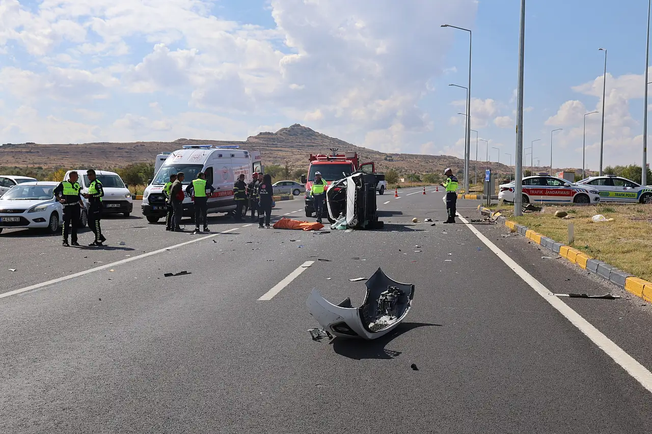 Kayseri yolunda kaza! Ölü ve yaralılar var