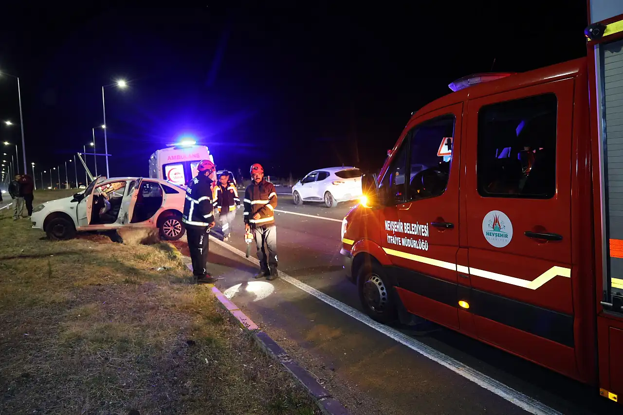 Kayseri-Nevşehir yolunda tilki manevrası kazayla bitti