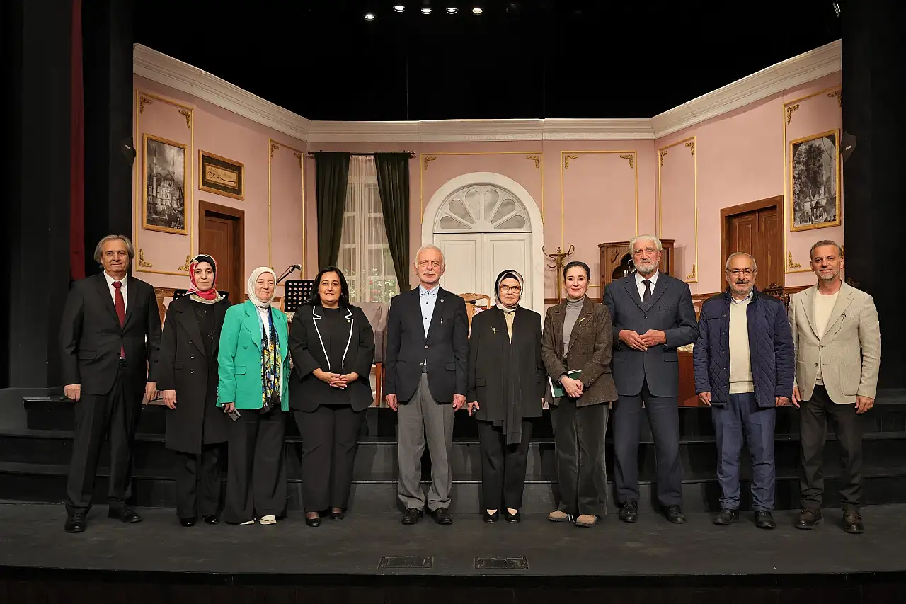 Bursa'daki programda Kayseri Milletvekili dikkat çekti!