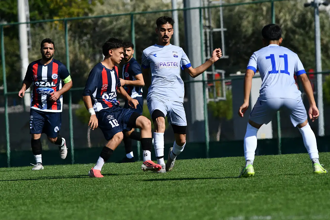 Kocasinan Ülküspor sezona hızlı başladı! 6 gollü maçta kazanan belli oldu