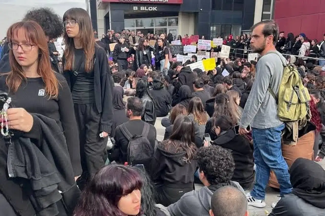 ERÜ'de Meliha Keskin anıldı: Silahlı bir kişi kampüse nasıl girdi?