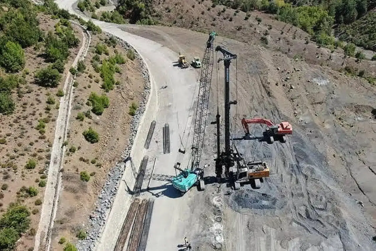 Kayseri ile Adana arası 2 saate düşüyor! Yeni imzalar rekor fiyata atıldı