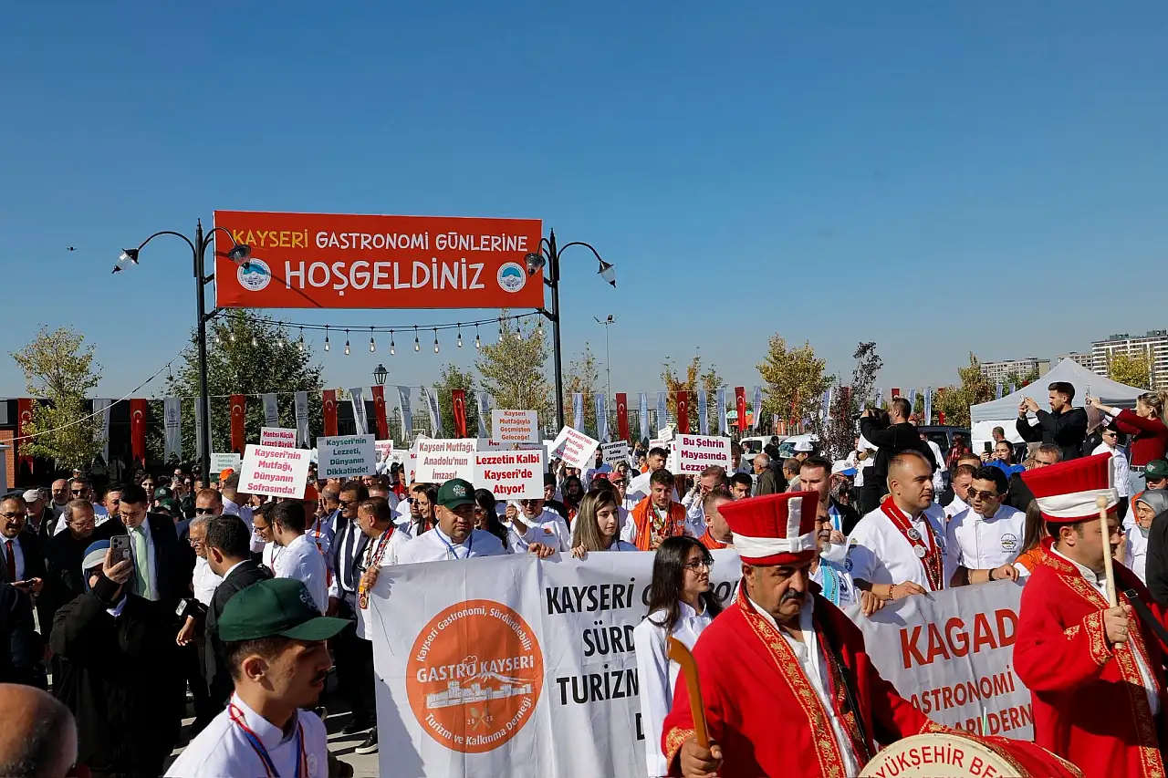 Cıngı duyurdu: Kayseri'ye Gastronomi Lisesi geliyor!