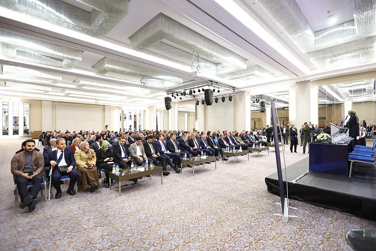 Bakanlar gelmedi ama yardımcılarını gönderdi! AK Partili isimler Ankara'dan Kayseri'ye çıkarma yaptı