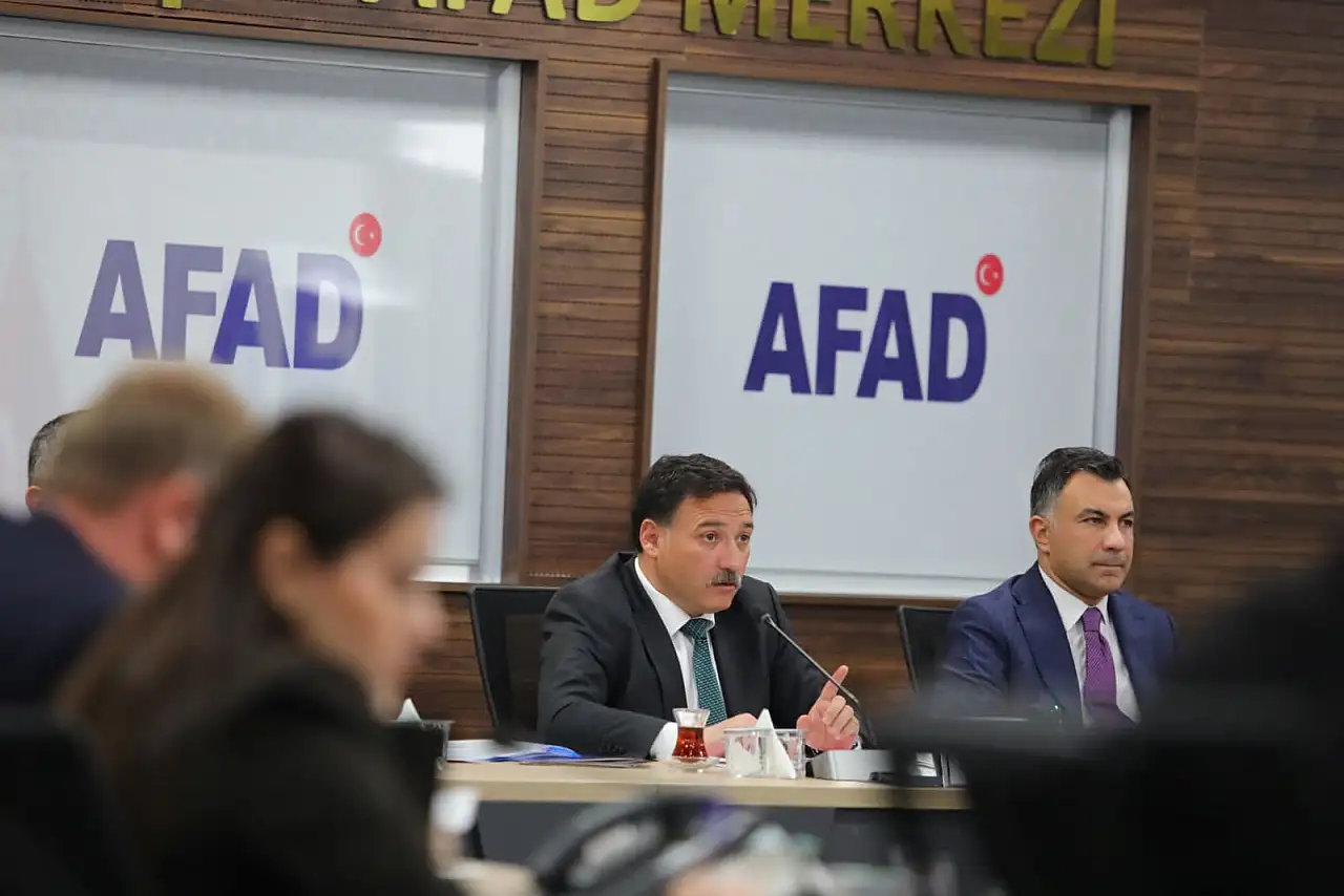 Vali Çiçek talimat verdi: Hiçbir vatandaşımız mağdur olmayacak