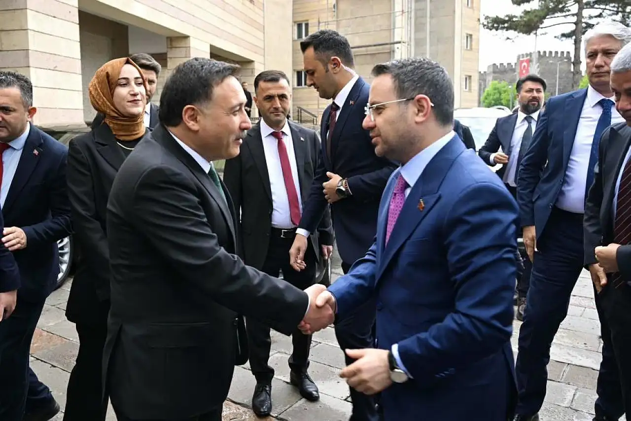 Bakan Gürlek: 'Çocuklarımıza umut dolu yarınlar bırakmayı asli görevimiz olarak görüyoruz'