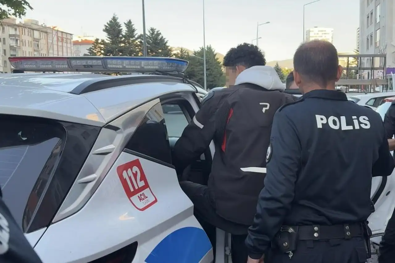 Sevgilisine zarar vereceği iddia edilen şahıs yakalandı!