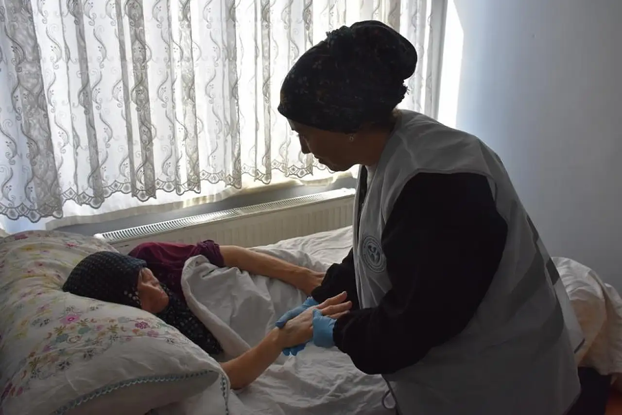 Kocasinan'da evde bakım hizmetiyle yaşam kalitesi artıyor