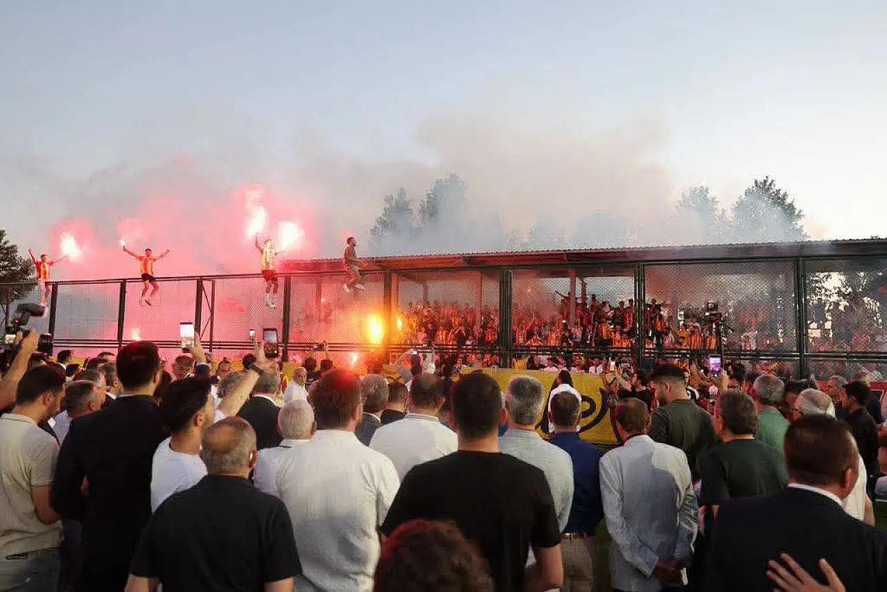 Kayserispor Başkanı Ali Çamlı'dan gece yarısı mesajı