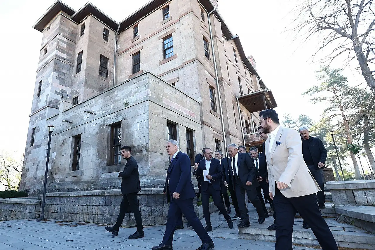 Tarihi yapı Talas Gençlik Merkezi olarak hizmet verecek!