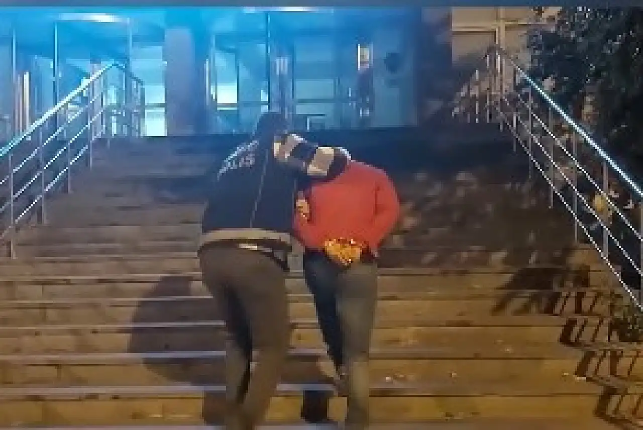 Batı'dan Kayseri'ye uyuşturucu nakli: 2 Gözaltı