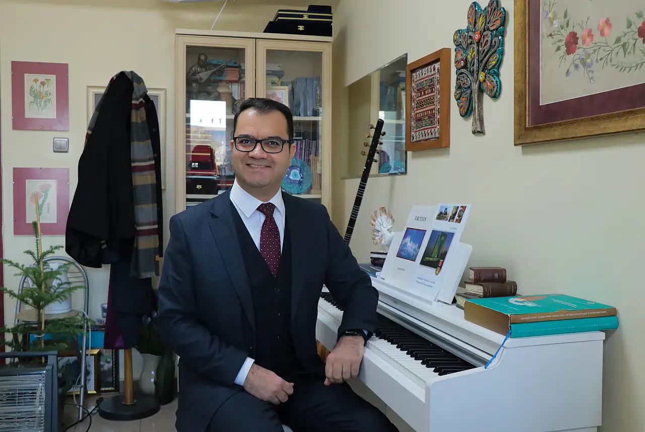 Eczacı profesörün piyano serüveni