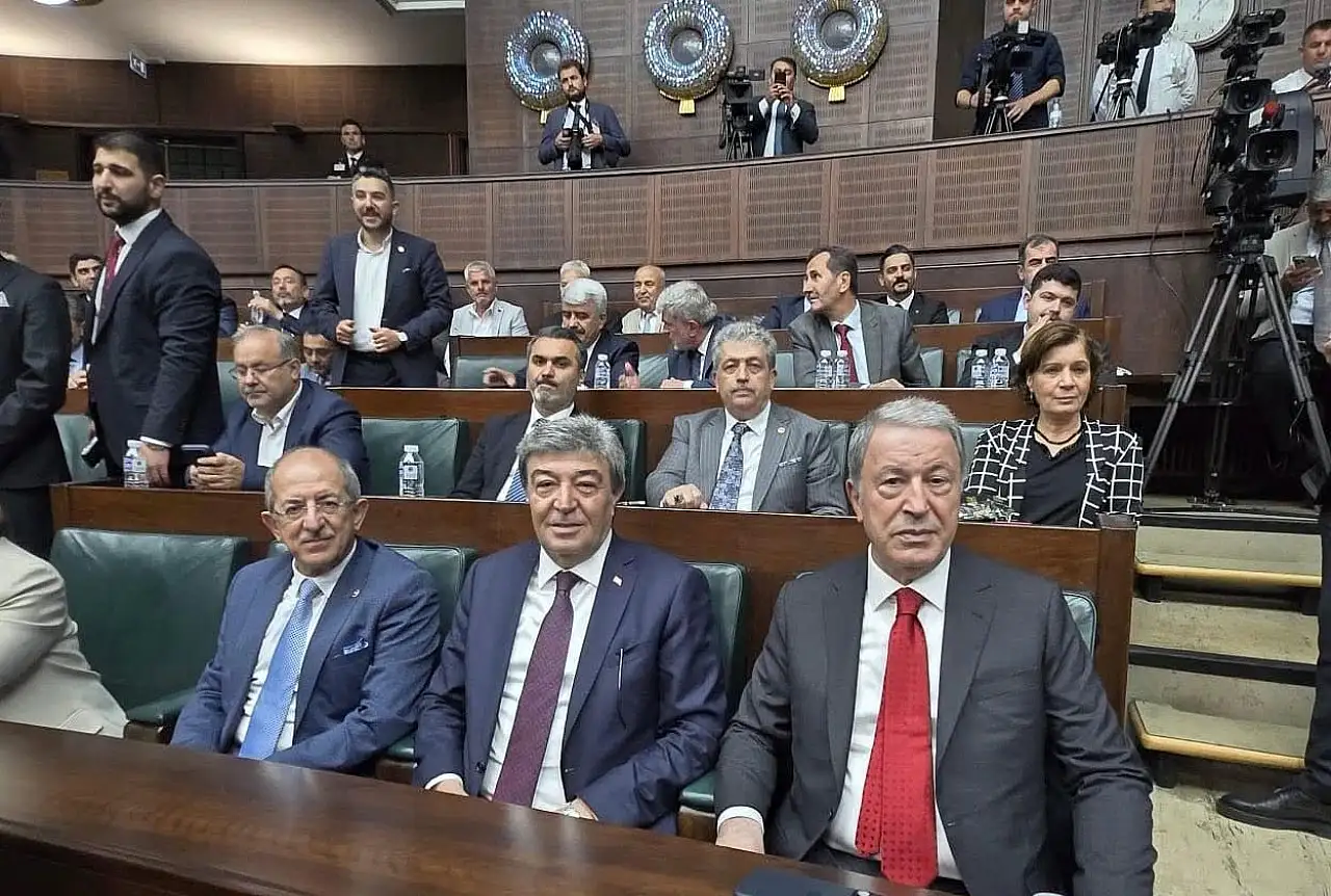 Kayseri'de vekilliği kısa süren isim AK Parti toplantısında ortaya çıktı