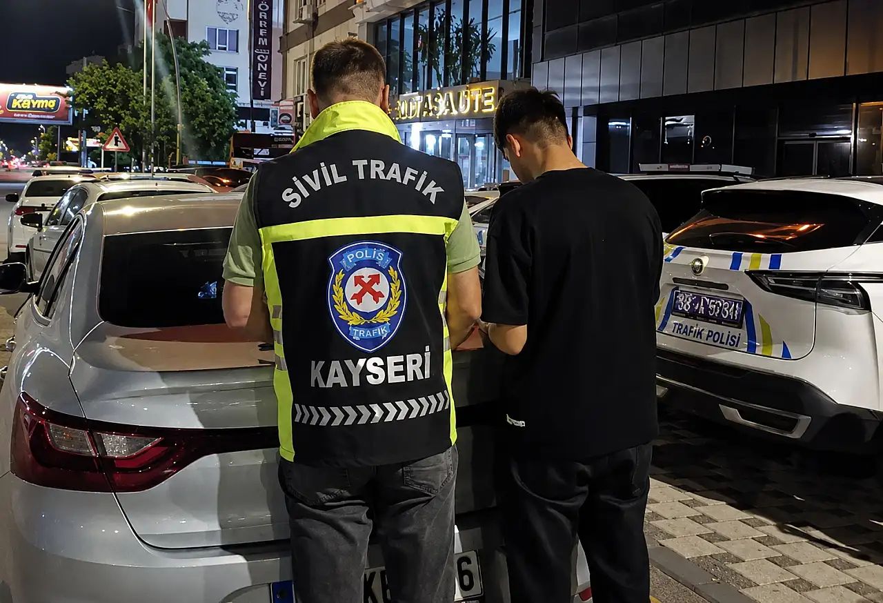 Kayseri'de drift yapan araçlara ağır ceza