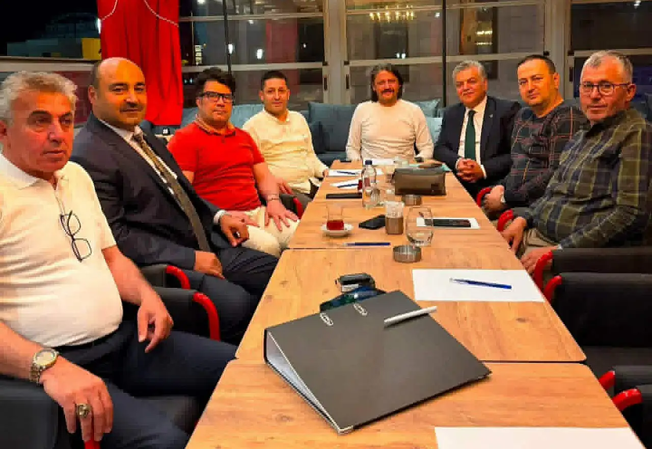 Kayseri'de Ülkü Ocakları işçin kurulan heyet yıl sonunu işaret etti