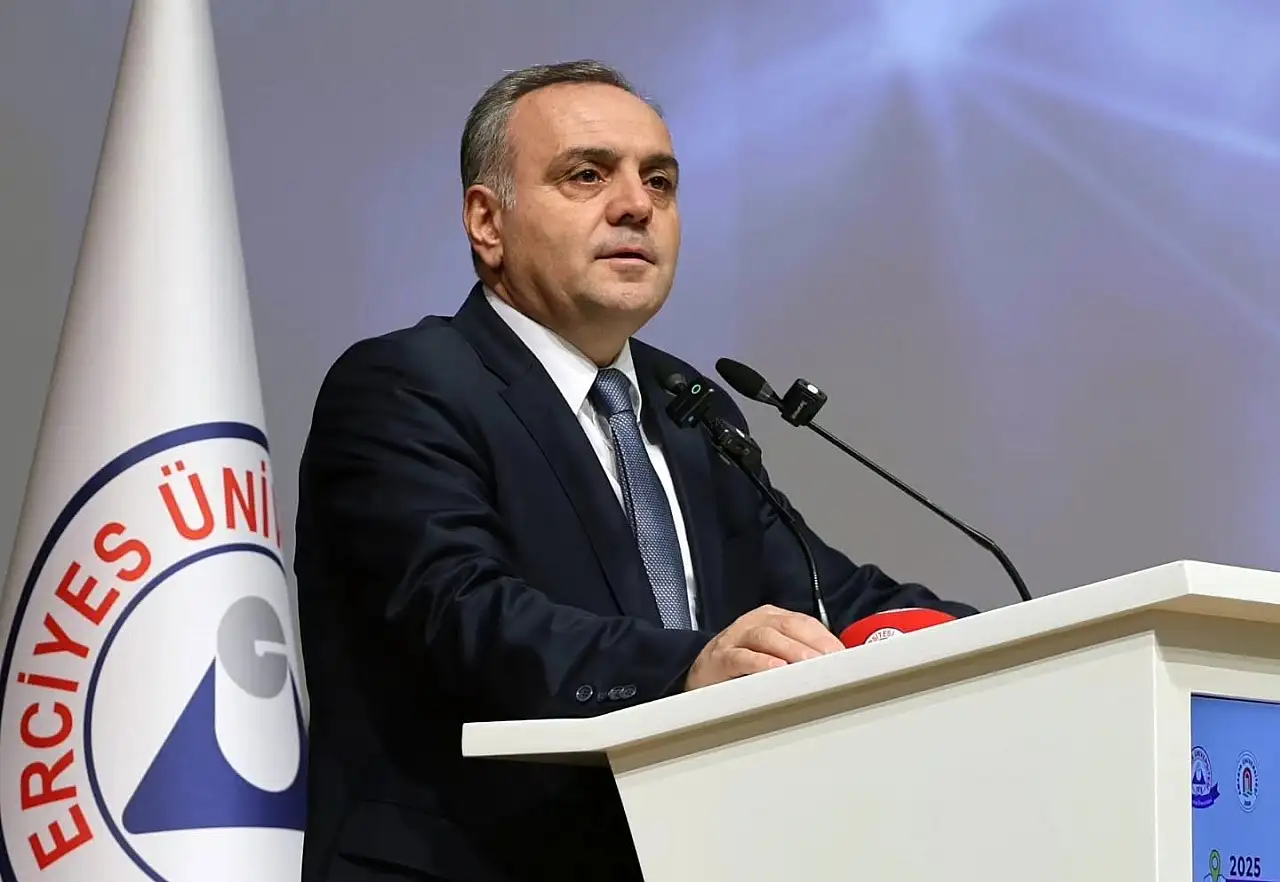 Gözler Erciyes ve Kayseri Üniversitelerindeydi! 10 üniversiteye Rektör ataması yapıldı