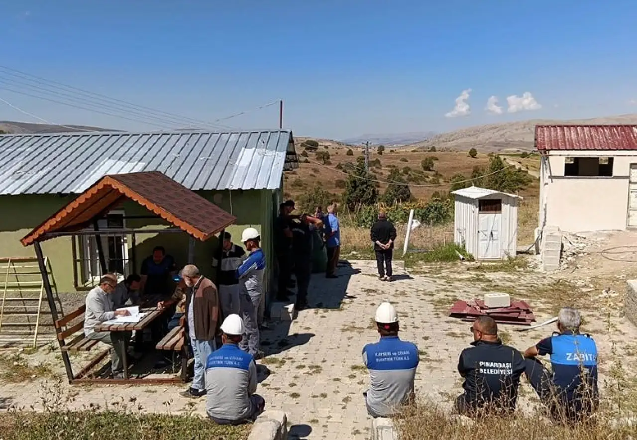 Pınarbaşı'nda yapı tartışması büyüdü! Belediyeden açıklama geldi