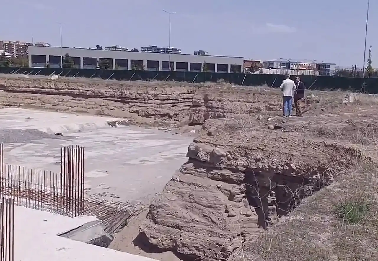 Başkan Büyükkılıç, 'Çıkış yolu arıyoruz' demişti! Kayseri'de tartışmalı '700 milyonluk camii' ile ilgili yeni gelişme! O isim yine ortaya çıktı