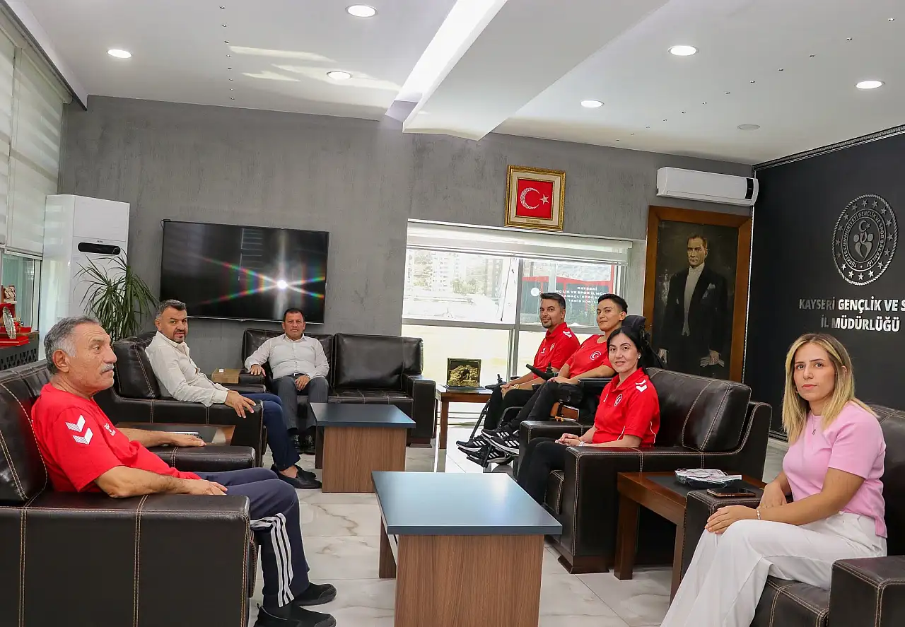 Kayserili sporcular Türkiye için yarışacak: Gözler Çekya'daki büyük turnuvada!