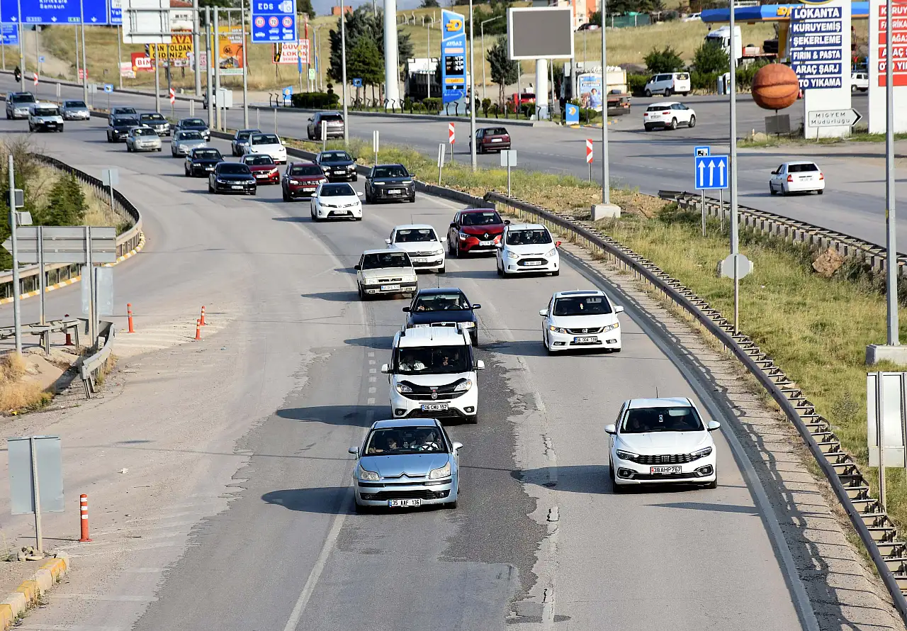 Kayseri'den Ankara'ya yolculuk edecekler dikkat! Kilit Kavşak da son durum!