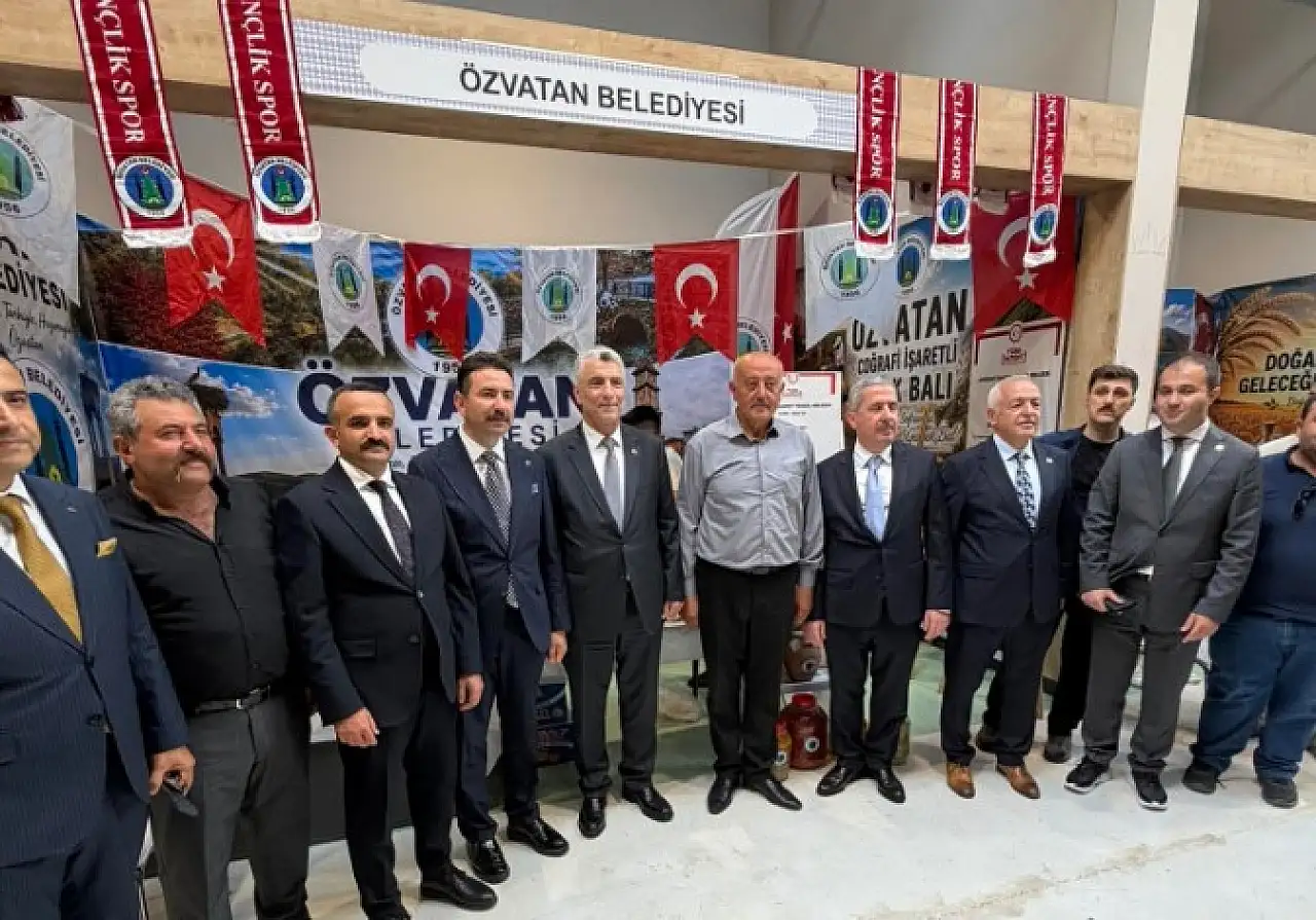 Bakan Ömer Bolat Özvatan standında!