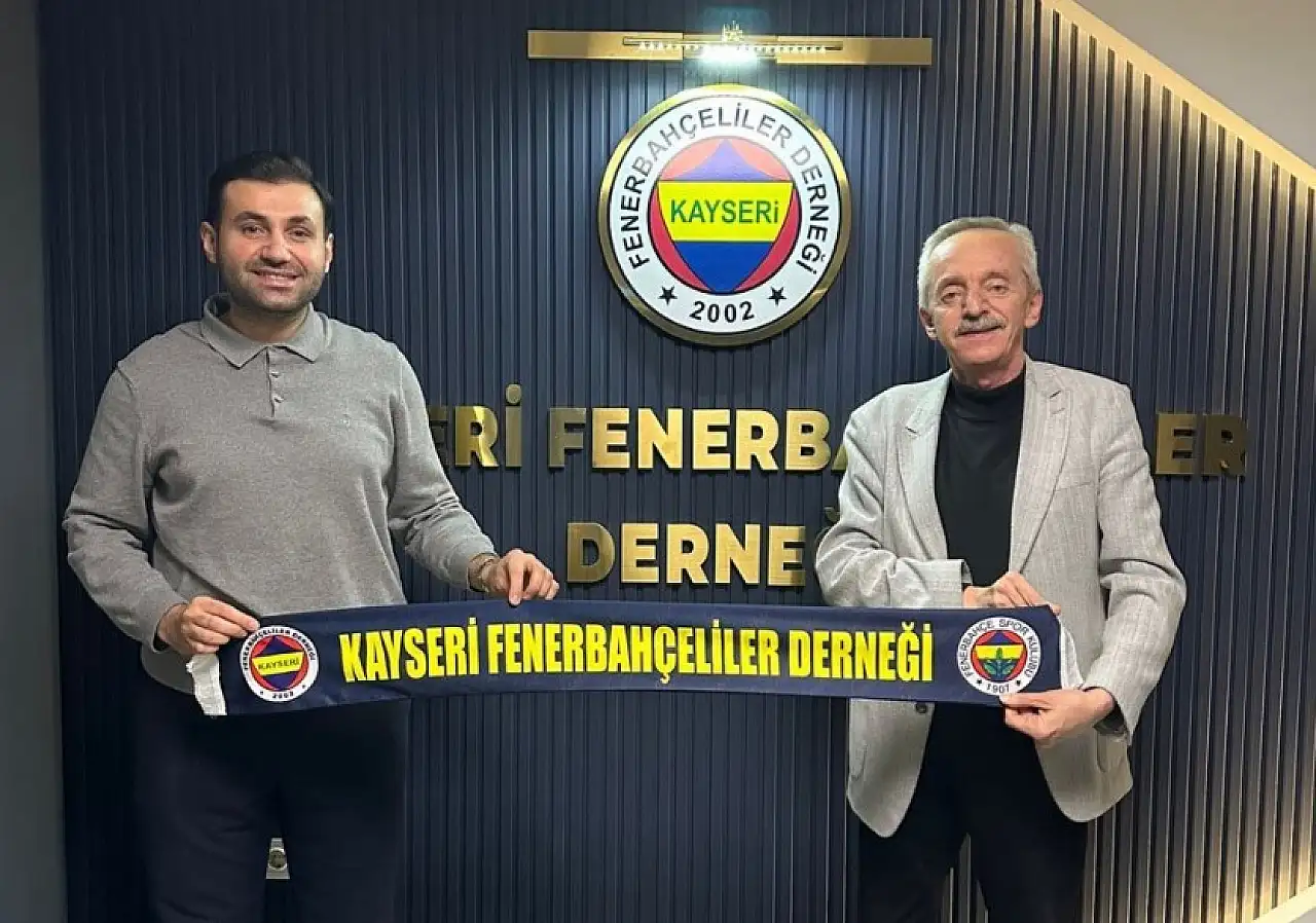 Fenerbahçe Başkan Adayı Aziz Yıldırım Kayserili ismin elini itti!