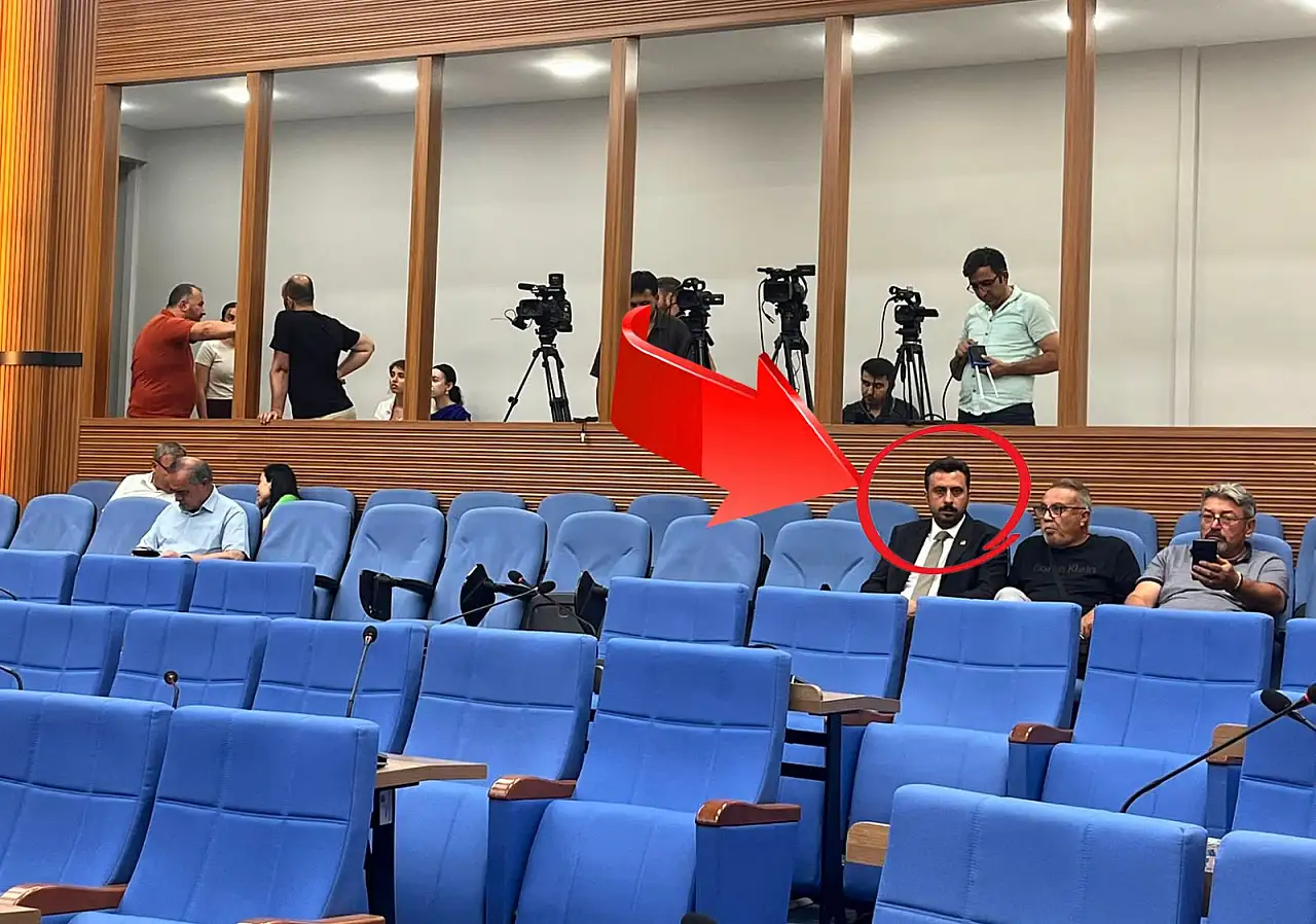 Kılıçdaroğlu'nun Kayseri'ye atadığı isim Büyükşehir Belediyesinde görüldü