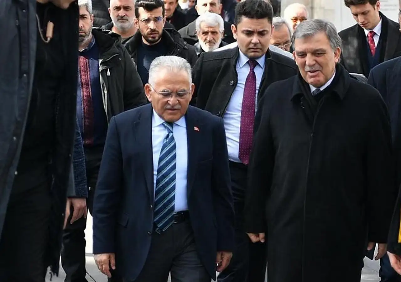Eski Cumhurbaşkanı Abdullah Gül'ün, Başkan Memduh Büyükkılıç'a baskı kurduğu ortaya çıktı