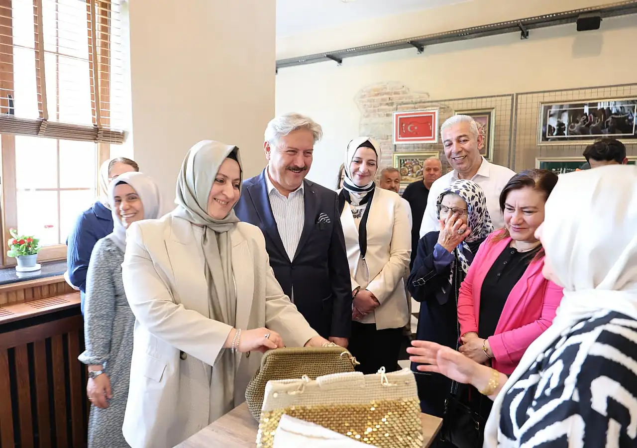 Melikgazi kursiyerlerinin eserleri görücüye çıktı