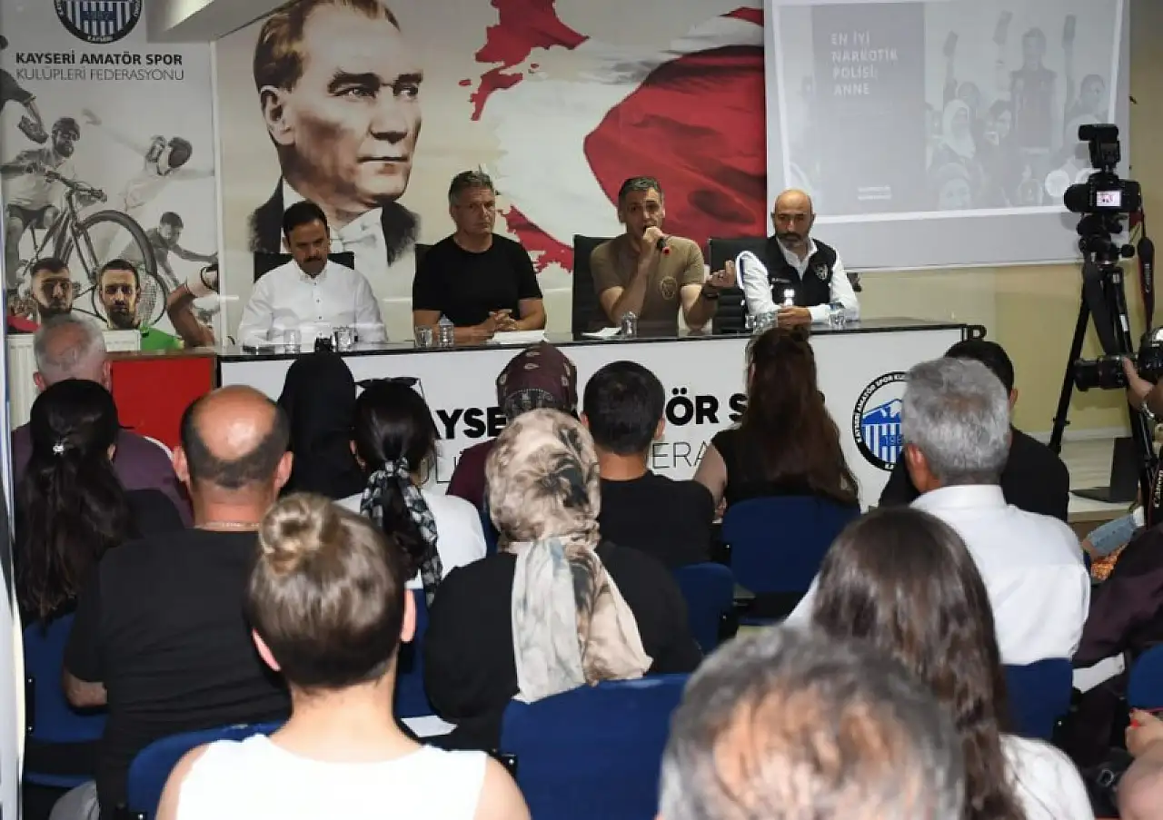 Emniyet Kayseri'de 729 vatandaşa eğitim verdi