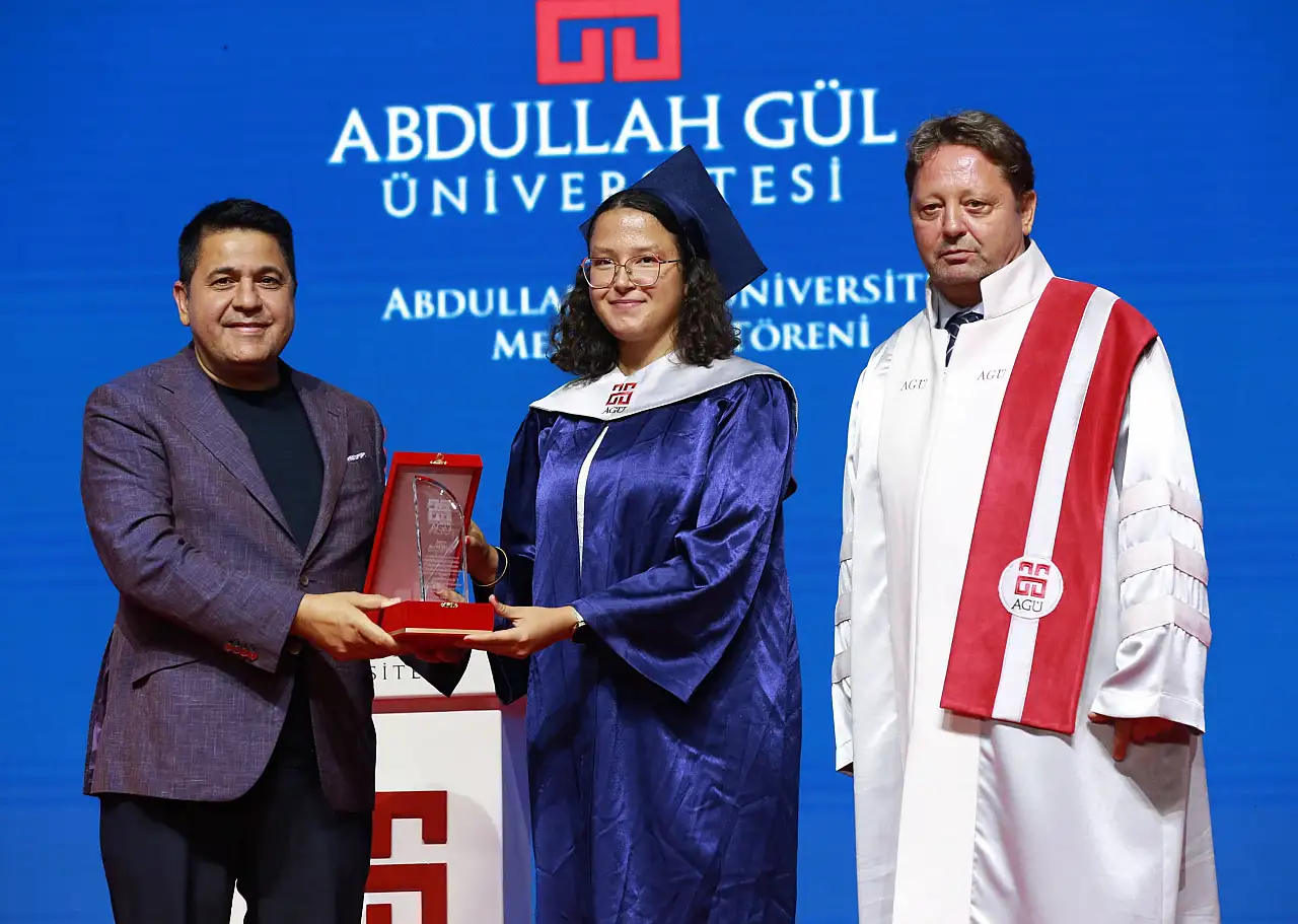 Kayseri'deki Abdullah Gül Üniversitesi mezuniyet törenine neden katılmadılar?