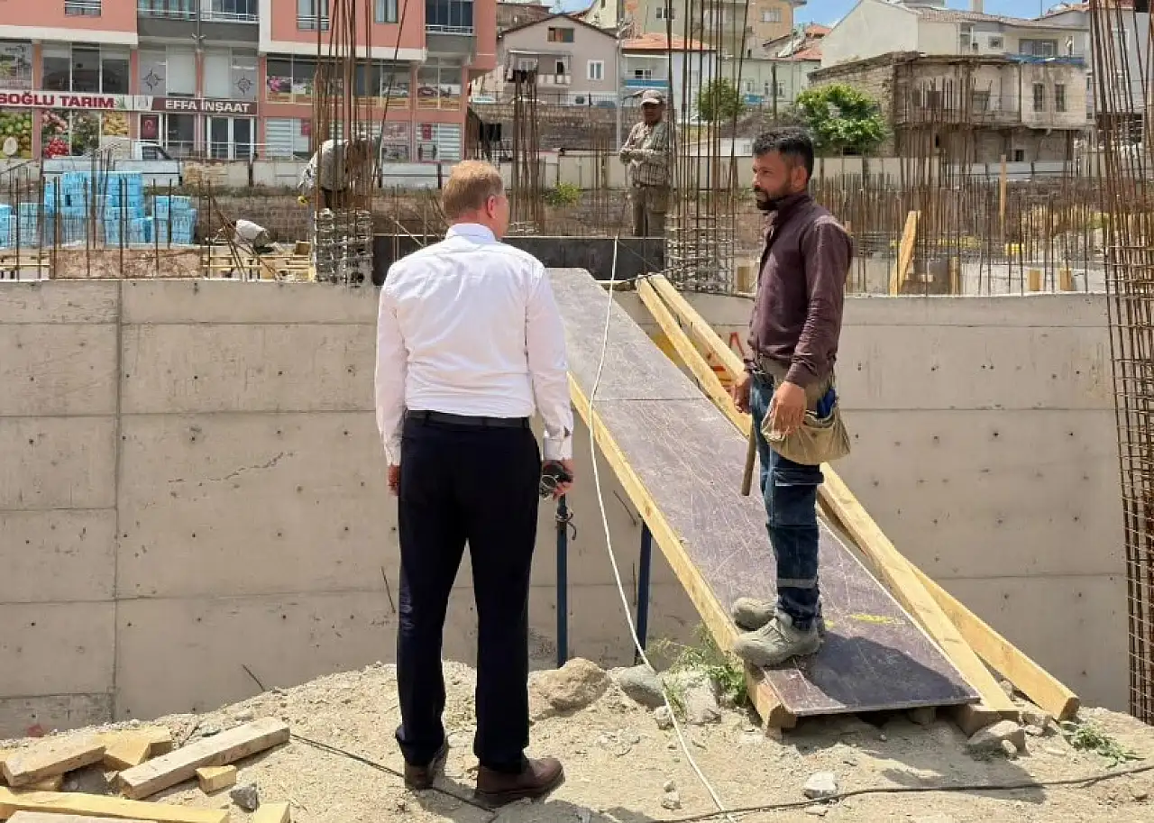 92 milyonluk konağa kaymakamdan inceleme
