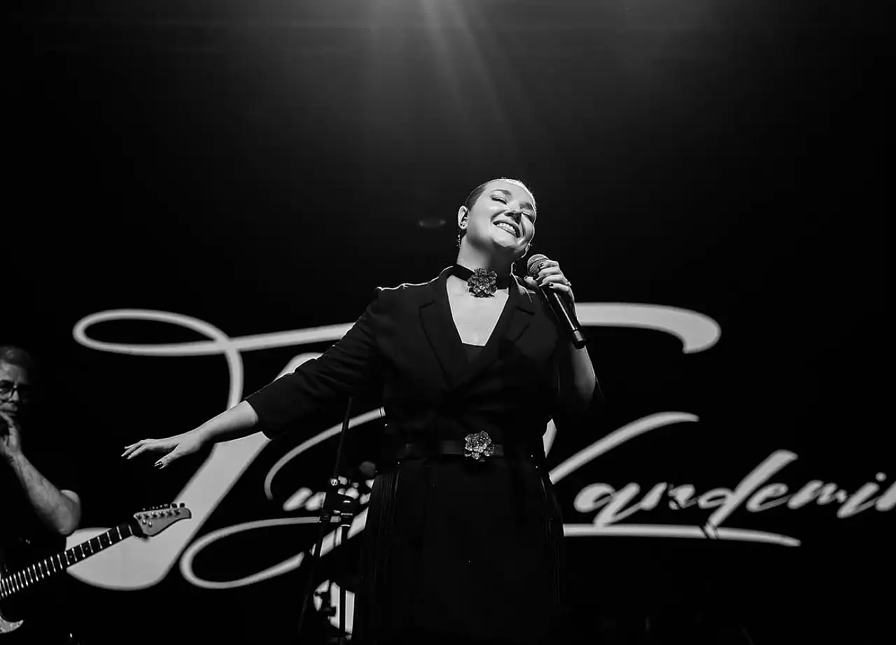 Ünlü şarkıcı bugün Kayseri'ye geliyor! Ücretsiz konser öncesi çağrı yaptı