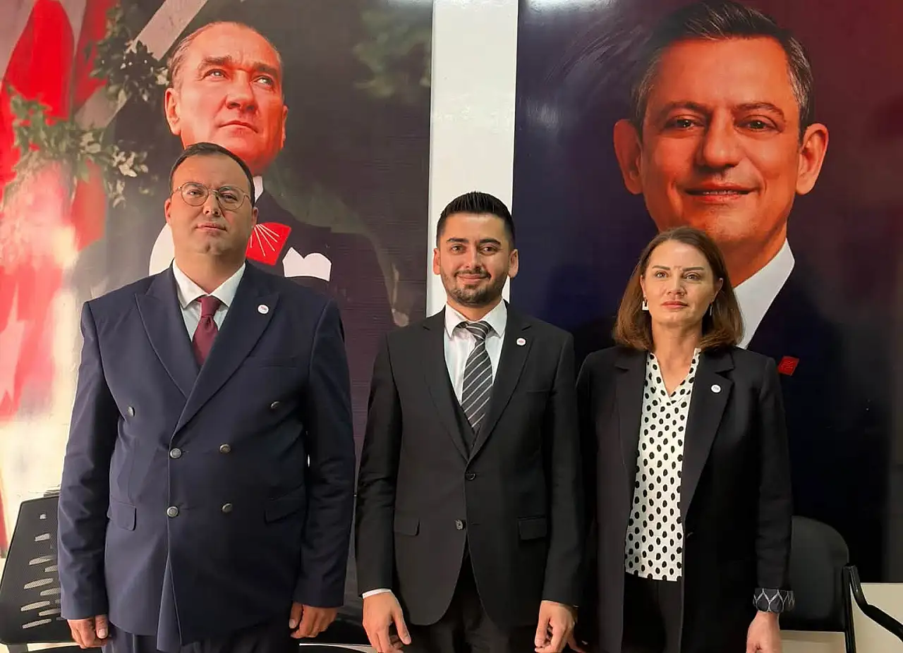 Kayseri'de partilerinden istifa eden eski il başkanları YENİ Parti yönetimine girdi