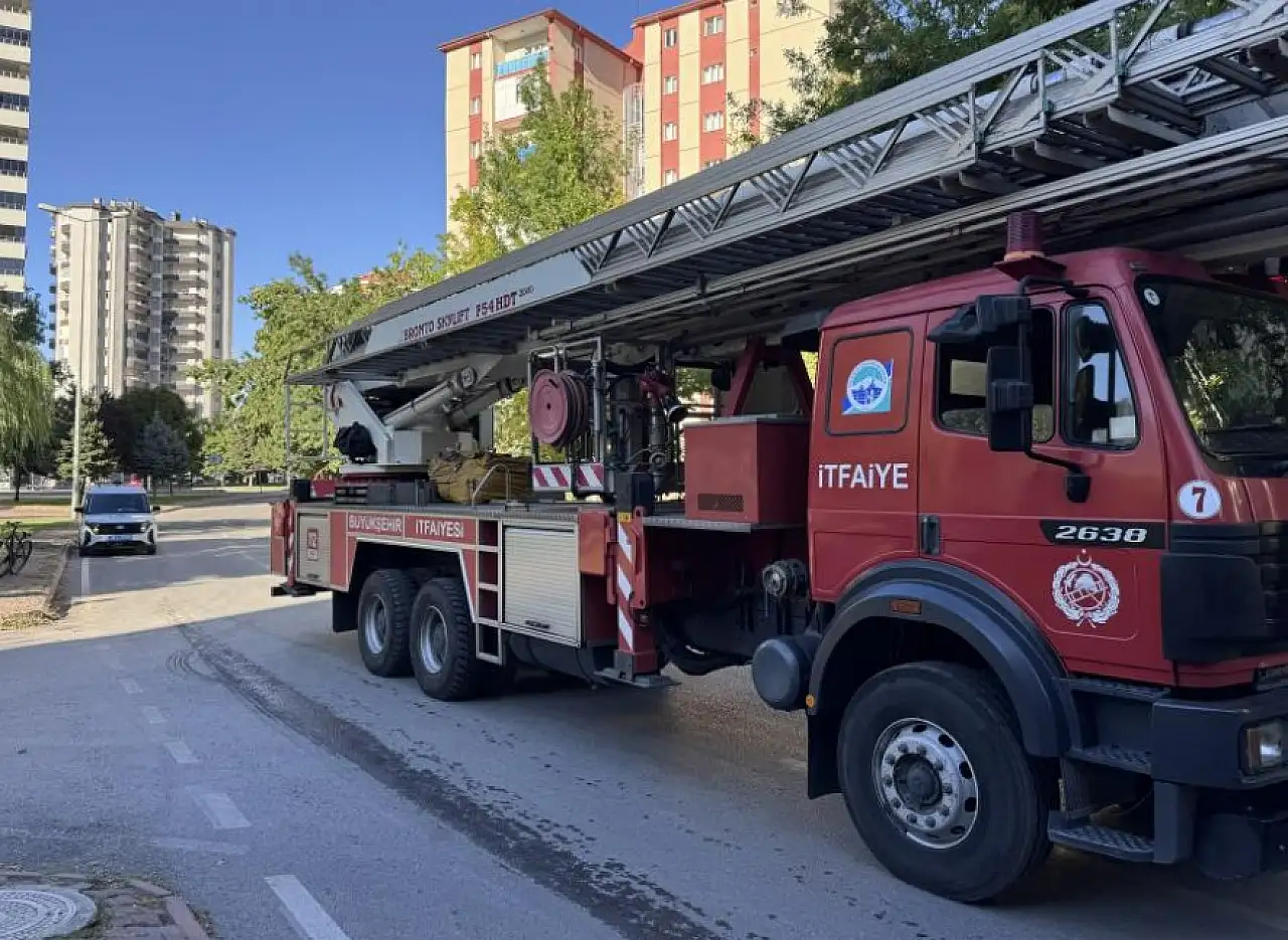 7. kattan dumanlar yükseldi: İtfaiye harekete geçti