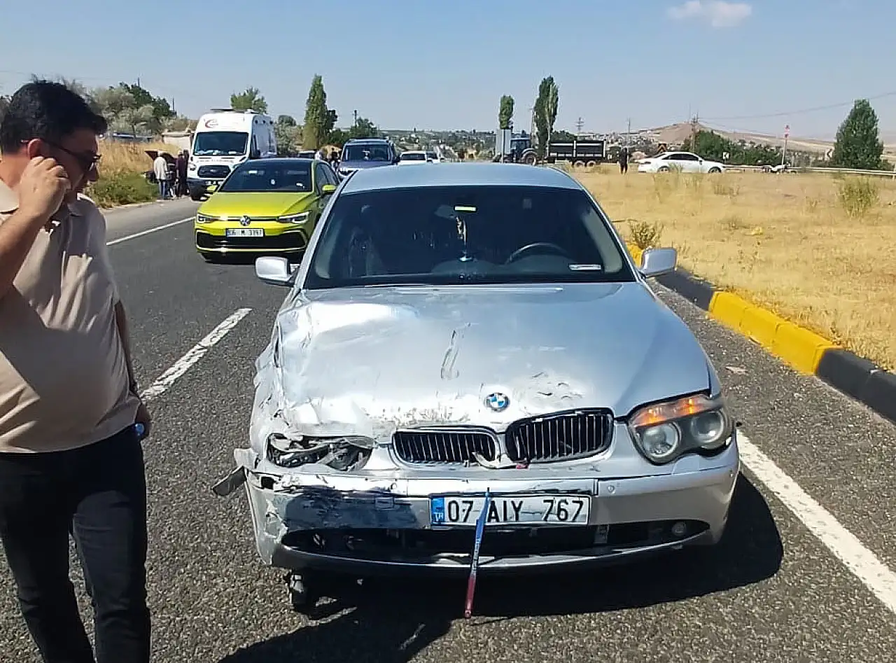 Kayseri'de kaza! Çevredekiler olay yerine koştu