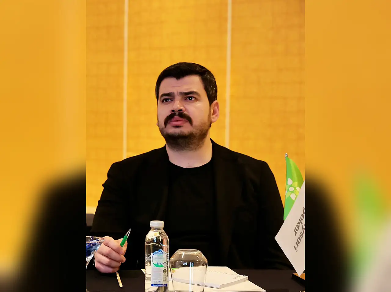 Yok artık daha neler! Kayseri'de ücretsiz izindeyken kimlere maaş ödeniyor? MHP isme seslendi: Görevinizi yapın